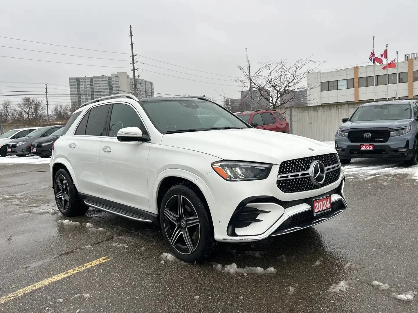 Mercedes-Benz GLE 350/4 MATIC/360/Burmester/Pano - изображение 2