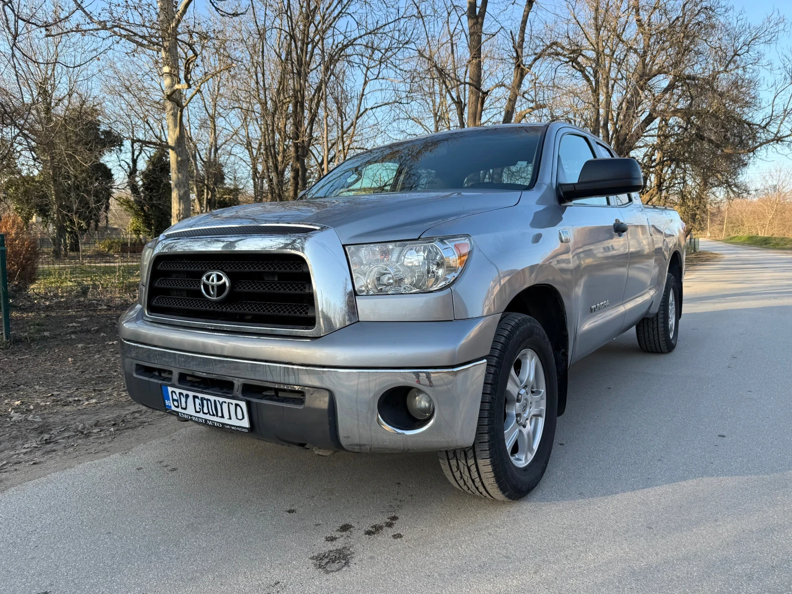 Toyota Tundra 4.7* V8* 6места, снимка 2 - Автомобили и джипове - 53819033