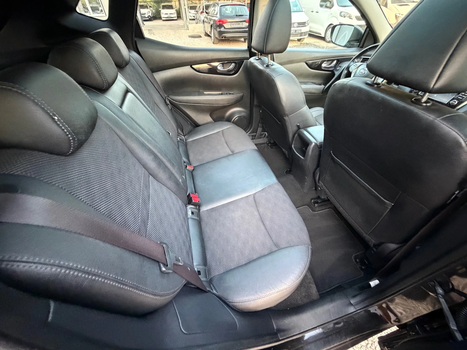 Nissan Qashqai 1.6DCI* FULL* AVTOMAT* PANORAMA* 360CAM | Mobile.bg � ����������� 9