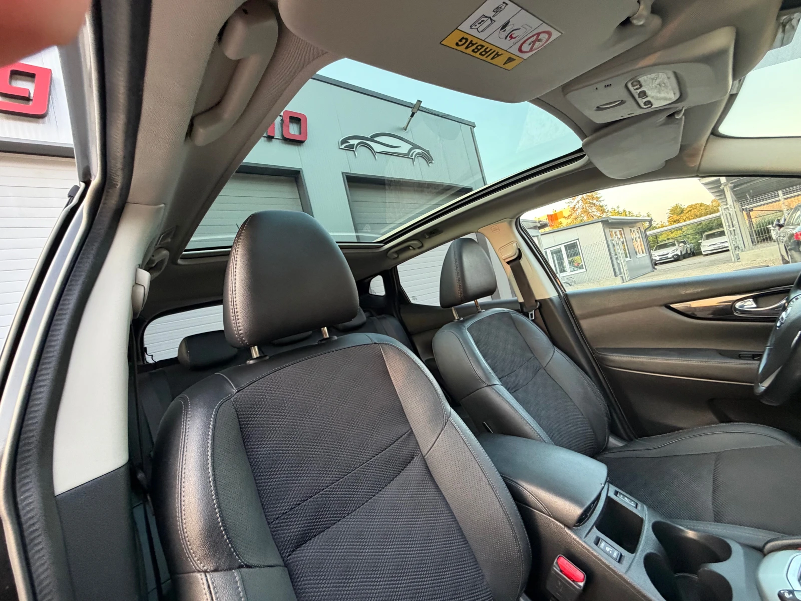 Nissan Qashqai 1.6DCI* FULL* AVTOMAT* PANORAMA* 360CAM | Mobile.bg � ����������� 11