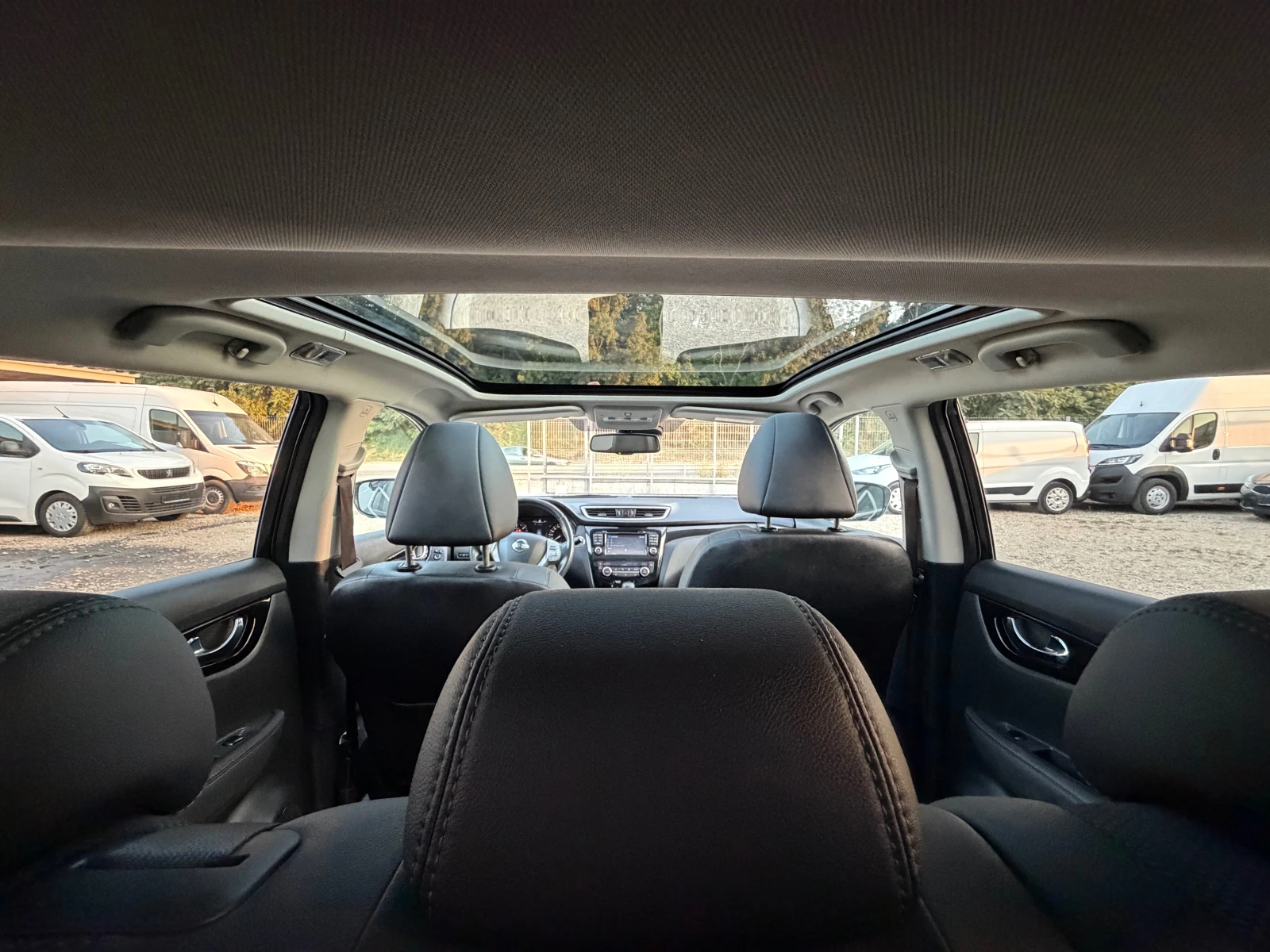 Nissan Qashqai 1.6DCI* FULL* AVTOMAT* PANORAMA* 360CAM | Mobile.bg � ����������� 8