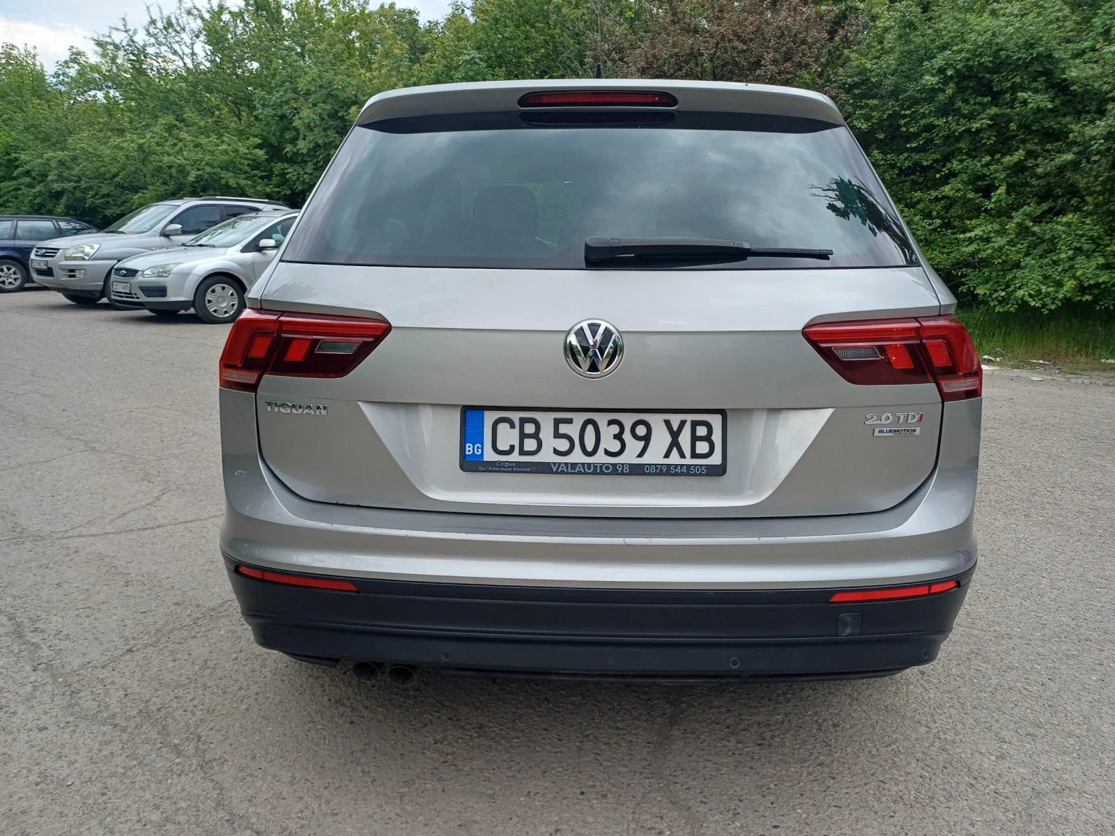 VW Tiguan 2.0 TDI  BLUEMOTION , снимка 6 - Автомобили и джипове - 56214587