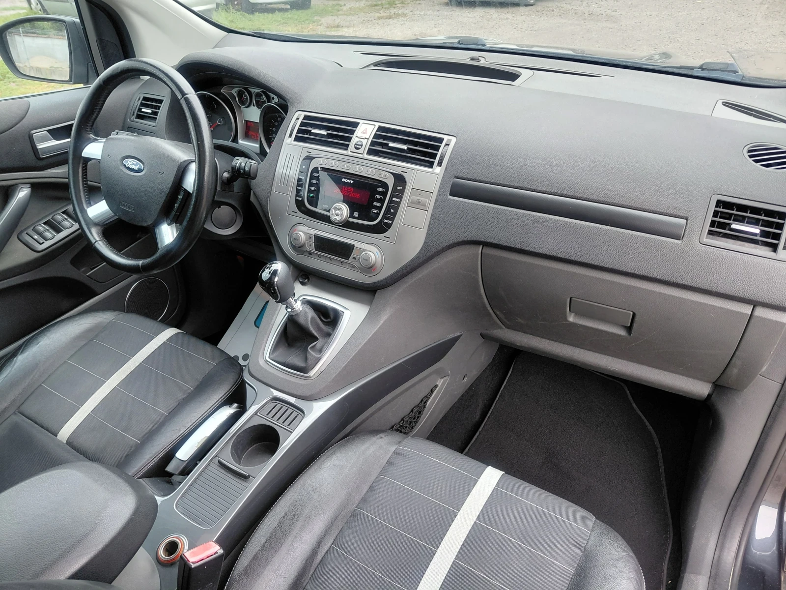 Ford Kuga 2.0DTCI/4х4/ПАНОРАМА, снимка 11 - Автомобили и джипове - 56238694
