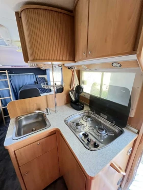 Кемпер Burstner А645, снимка 8