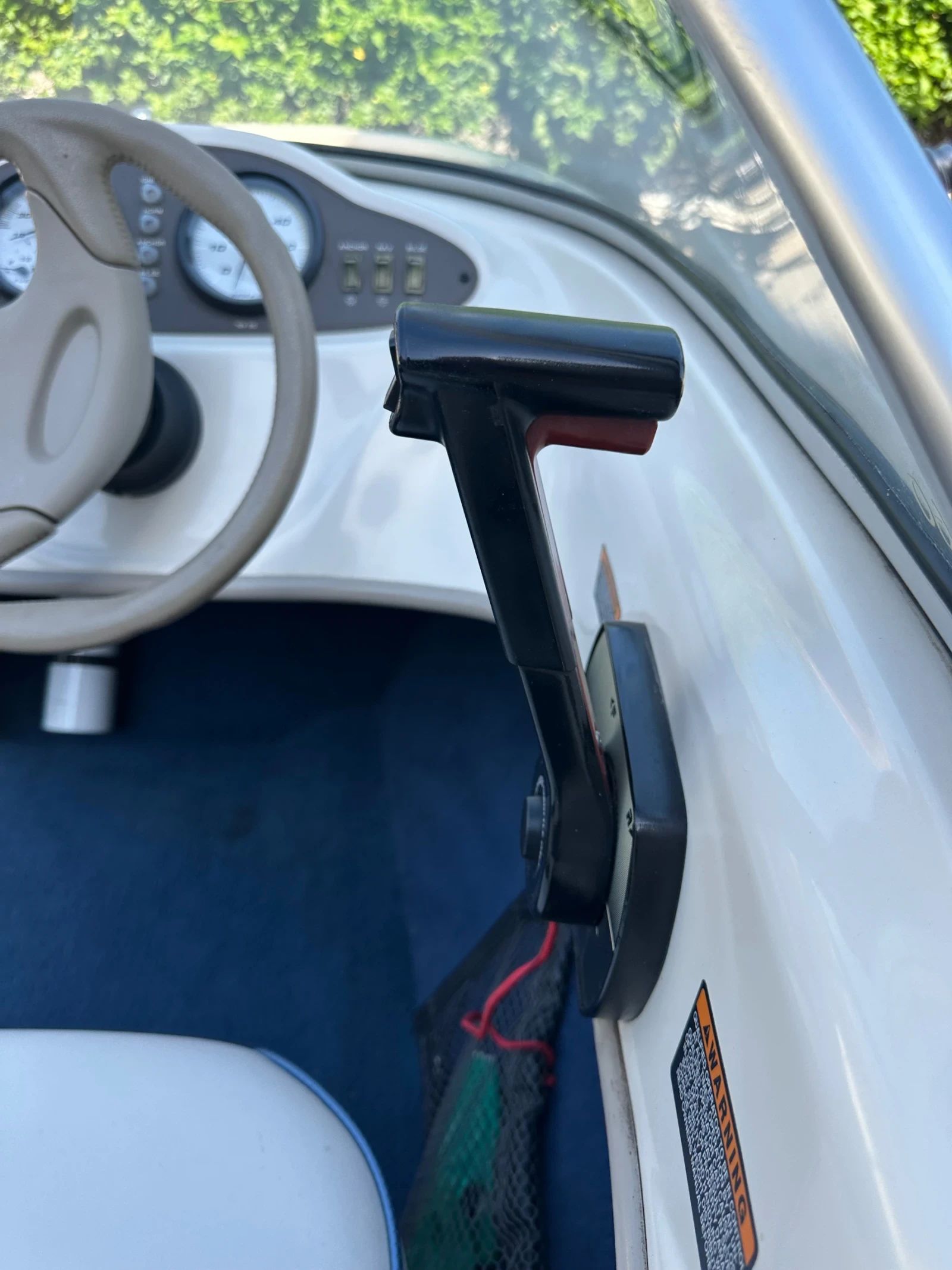 Лодка Bayliner CAPRI 160 - изображение 9