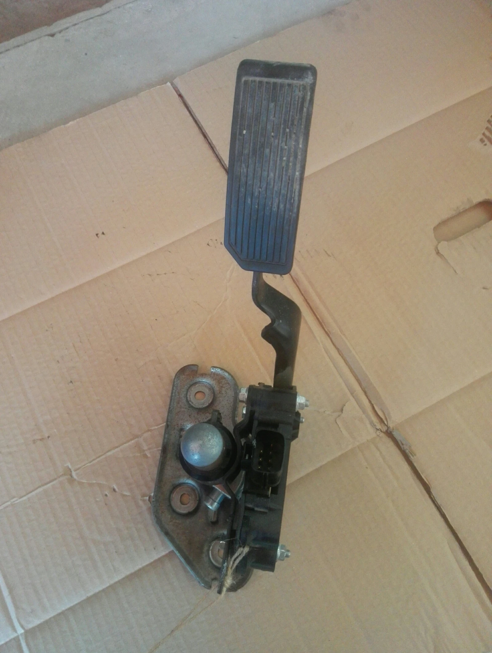 �� ����� ��� ����� ������ 3.5� (3) | Mobile.bg � ����������� 1