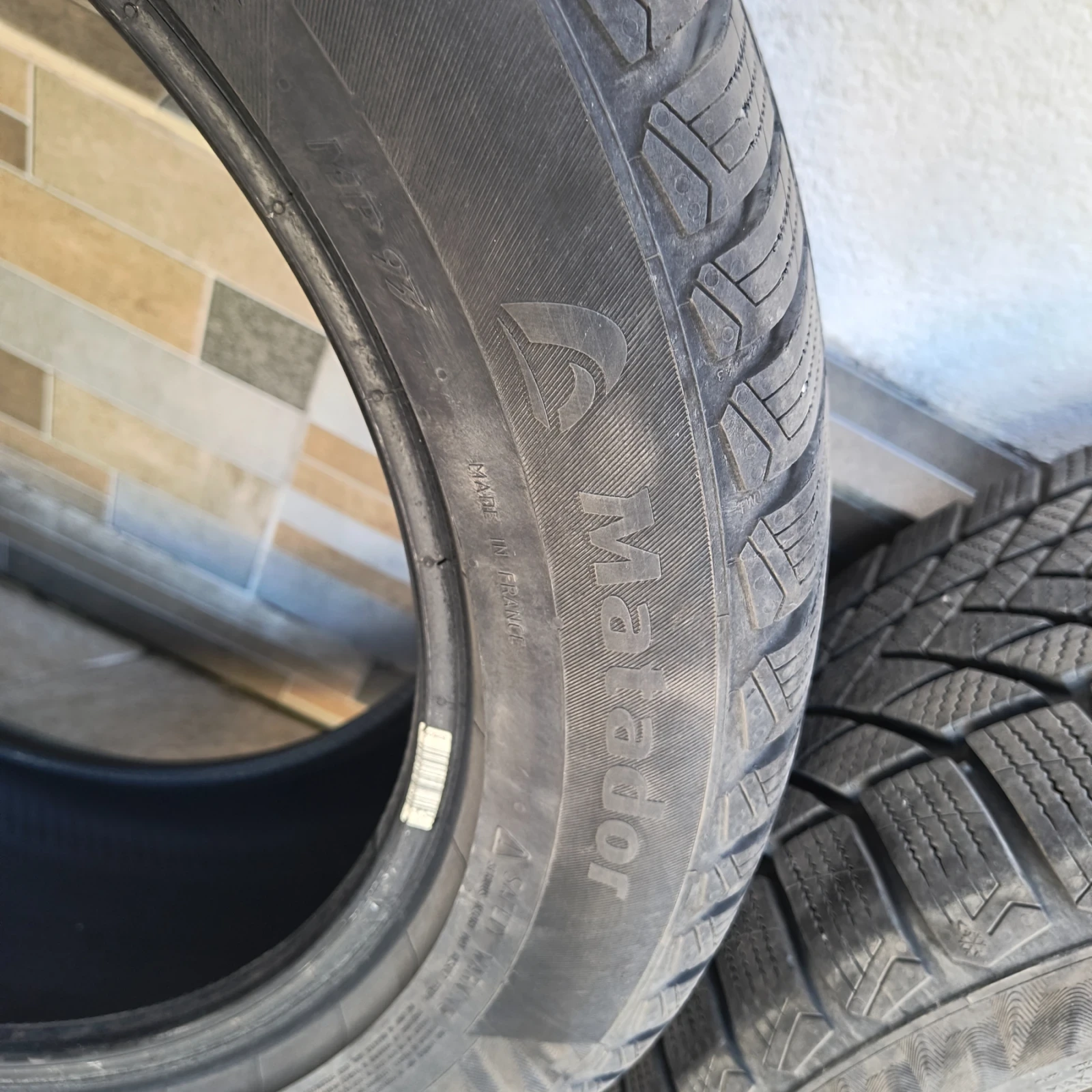 ���� 235/50R18 | Mobile.bg � ����������� 2