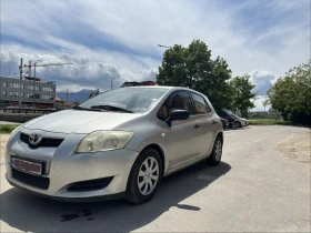 Toyota Auris, снимка 1