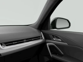 BMW iX1 xDrive30, снимка 11