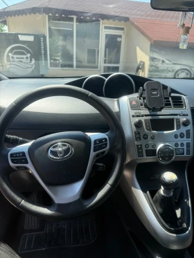Toyota Corolla verso 2.0 D4D, снимка 8