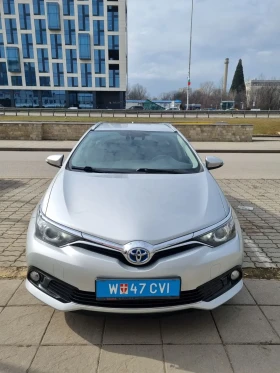 Toyota Auris Hybrid Sport, снимка 1