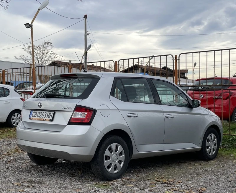 Skoda Fabia 1.0 MPI 75hp, снимка 6 - Автомобили и джипове - 43314062