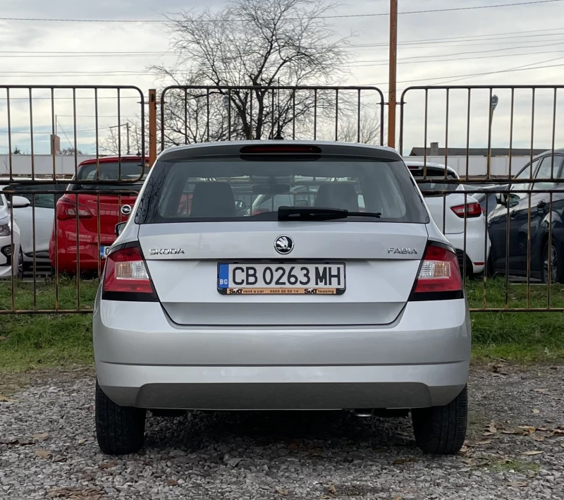 Skoda Fabia 1.0 MPI 75hp, снимка 2 - Автомобили и джипове - 43314062