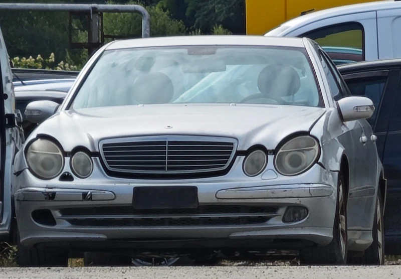 Mercedes-Benz E 270, снимка 1 - Автомобили и джипове - 46466250