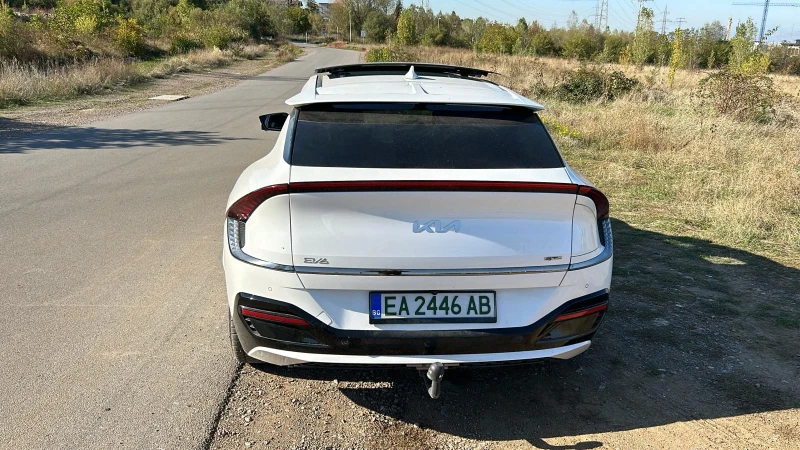 Kia EV6, снимка 2 - Автомобили и джипове - 47632950