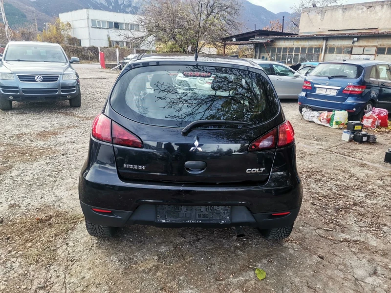 Mitsubishi Colt 1.1i 108000км, снимка 6 - Автомобили и джипове - 48308422