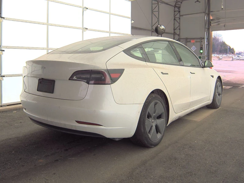 Tesla Model 3 м. точка* Lane Keeping Assist* подгрев* fast charg, снимка 3 - Автомобили и джипове - 48984879