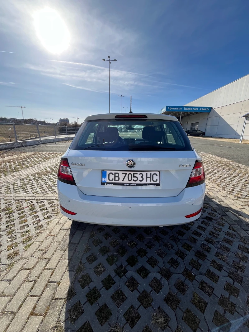 Skoda Fabia Амбишън, снимка 6 - Автомобили и джипове - 49009953