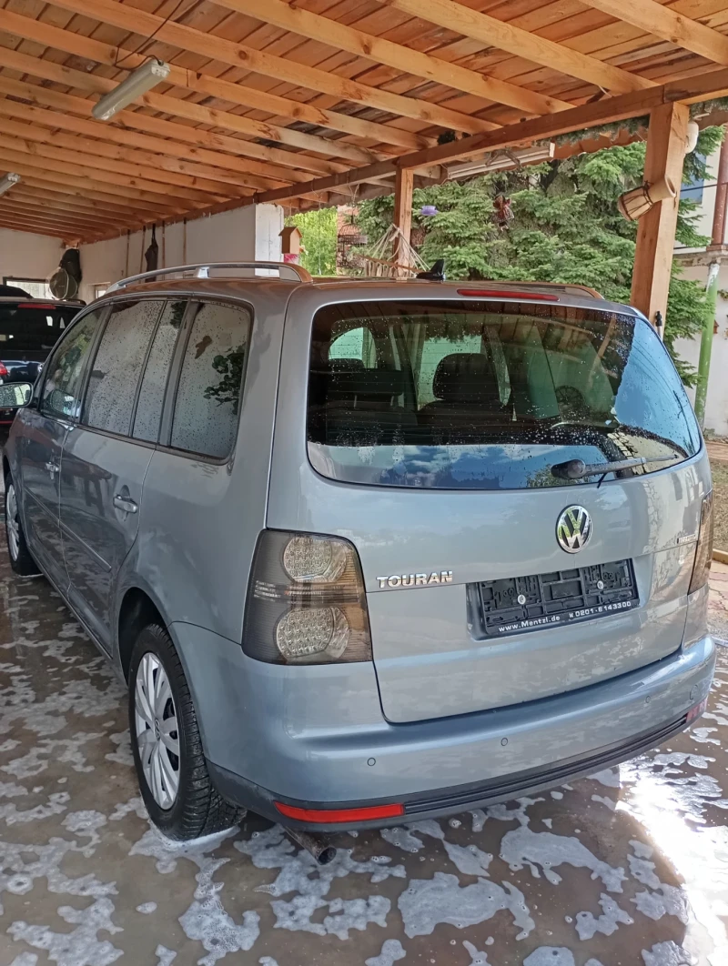 VW Touran, снимка 4 - Автомобили и джипове - 52328907