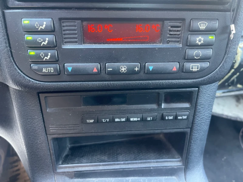 BMW 318 BMW 318 iS, снимка 9 - Автомобили и джипове - 52676982