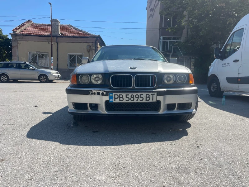 BMW 318 BMW 318 iS