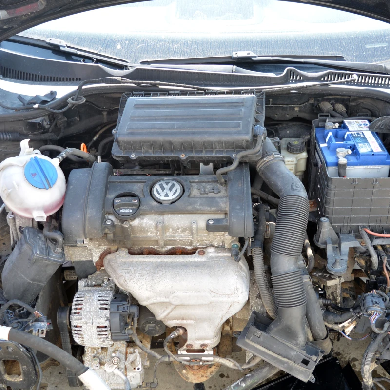 VW Golf 1.4 16V, снимка 7 - Автомобили и джипове - 51293210