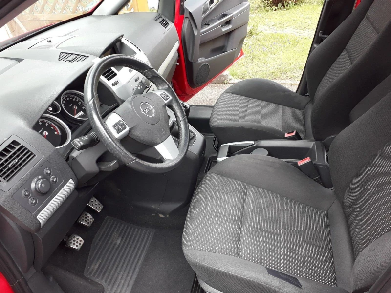 Opel Zafira B, снимка 7 - Автомобили и джипове - 52192014