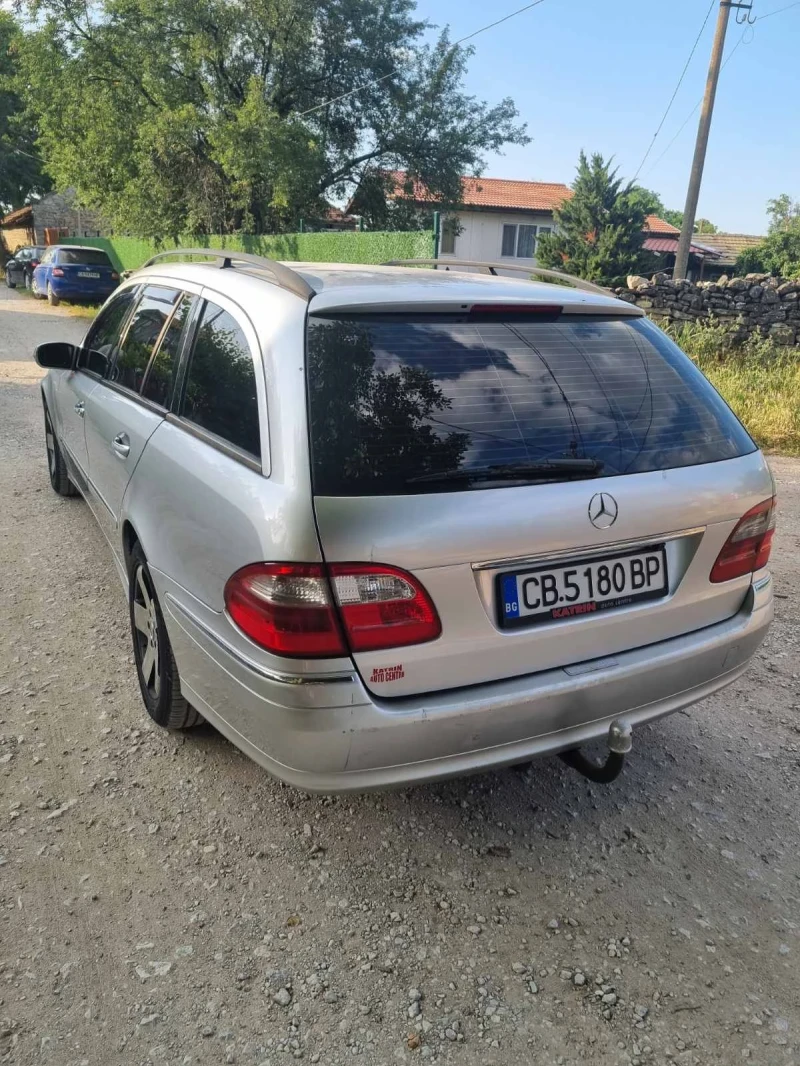 Mercedes-Benz E 270, снимка 3 - Автомобили и джипове - 52172768
