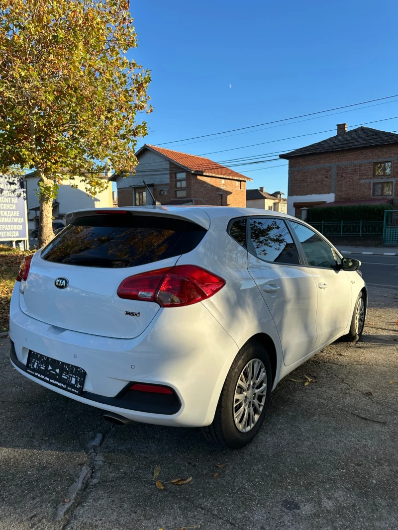 Kia Ceed 1.6 DIESEL AUSTRIA , снимка 5 - Автомобили и джипове - 52233581