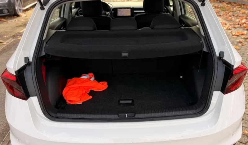 Skoda Fabia Ambition, Navi, Klima, Led, Start-stop, снимка 13 - Автомобили и джипове - 52814120