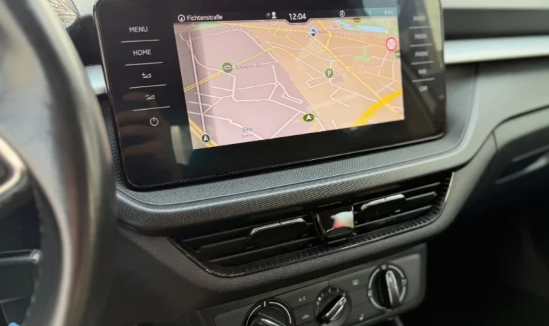 Skoda Fabia Ambition, Navi, Klima, Led, Start-stop, снимка 9 - Автомобили и джипове - 52814120