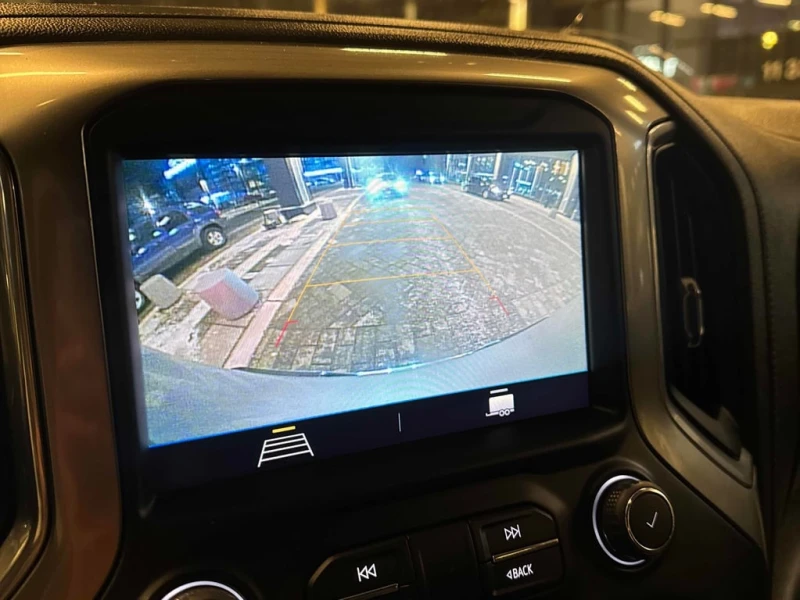 Chevrolet Silverado * LT * CARFAX * БЕЗ ПЪРВОНАЧАЛНА ВНОСКА, снимка 15 - Автомобили и джипове - 52972397