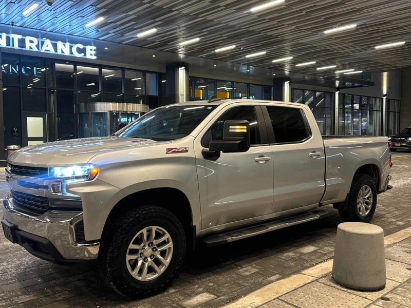 Chevrolet Silverado * LT * CARFAX * БЕЗ ПЪРВОНАЧАЛНА ВНОСКА, снимка 2 - Автомобили и джипове - 52972397