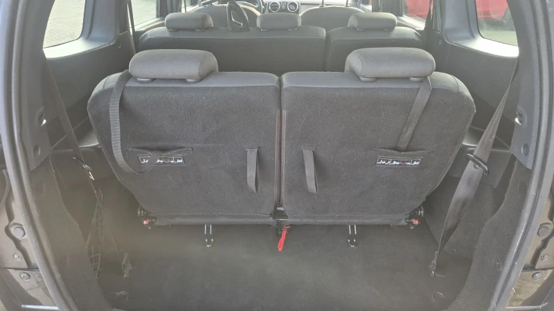 Dacia Lodgy 1.5dci 107к.с., снимка 16 - Автомобили и джипове - 53390063