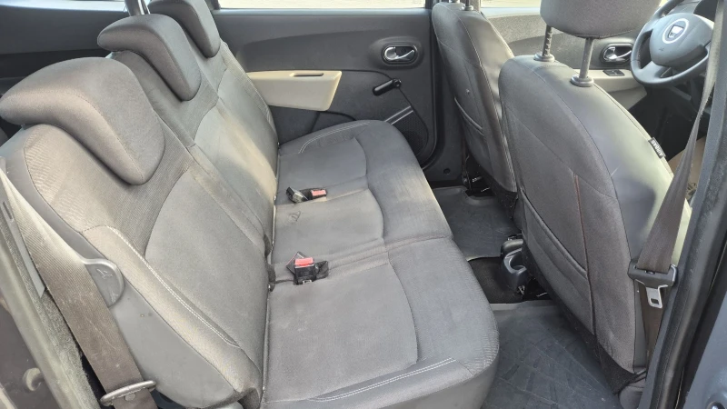 Dacia Lodgy 1.5dci 107к.с., снимка 15 - Автомобили и джипове - 53390063