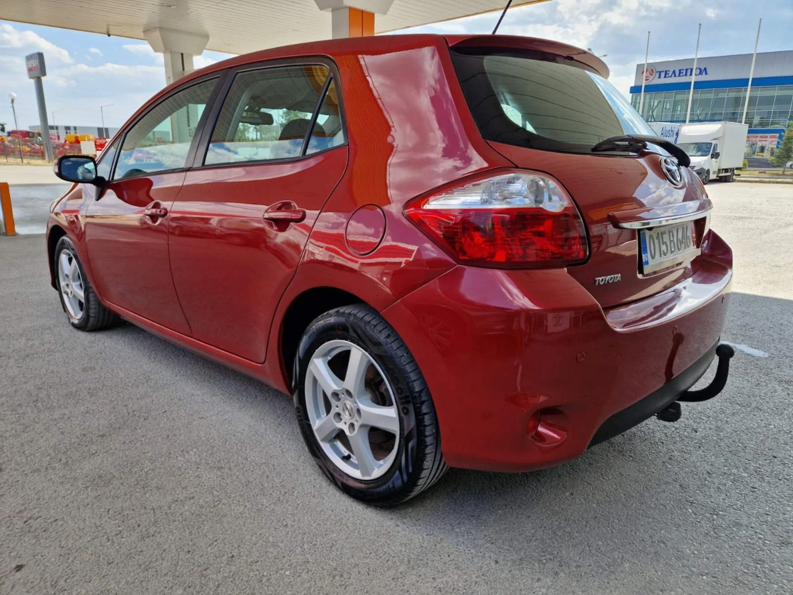 Toyota Auris 1, 6 VVT-i 132 к.с. FACELIFT - изображение 3