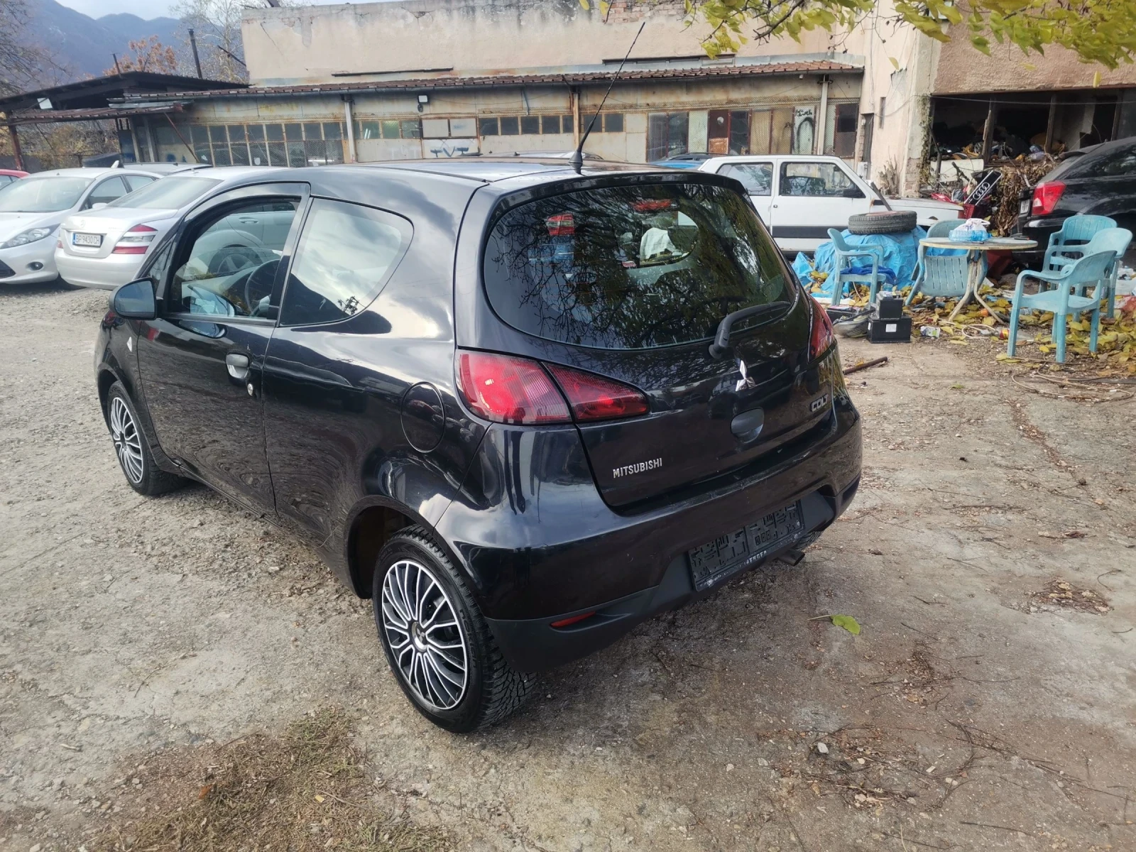 Mitsubishi Colt 1.1i 108000км - изображение 5