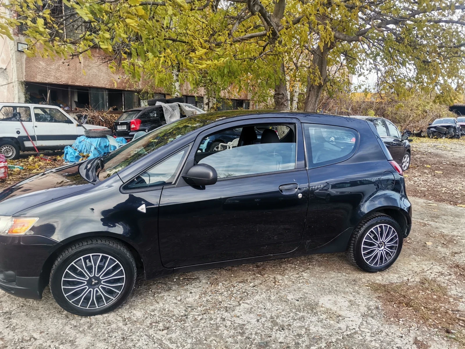 Mitsubishi Colt 1.1i 108000км - изображение 3