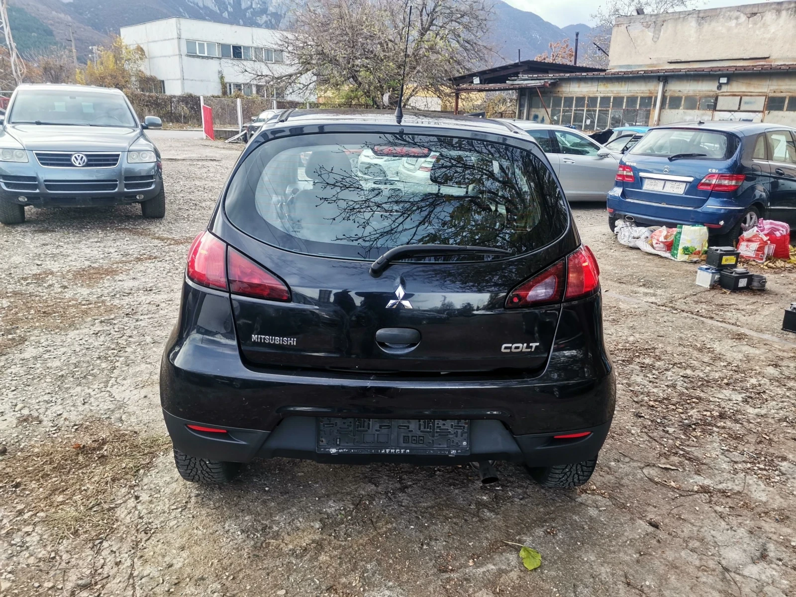 Mitsubishi Colt 1.1i 108000км - изображение 6