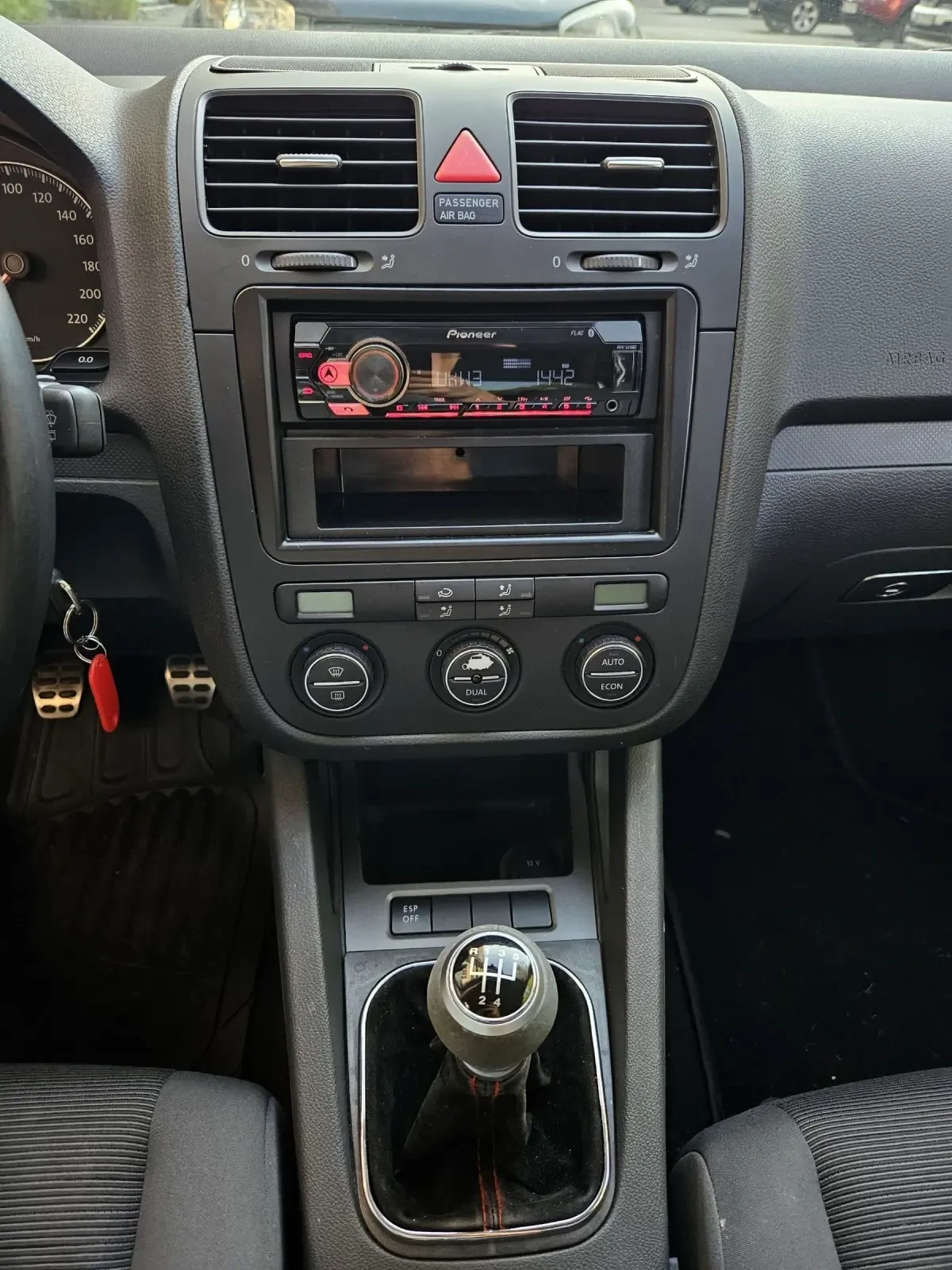 VW Golf  100%реални км, внос на собствен ход на 20.юни - изображение 2