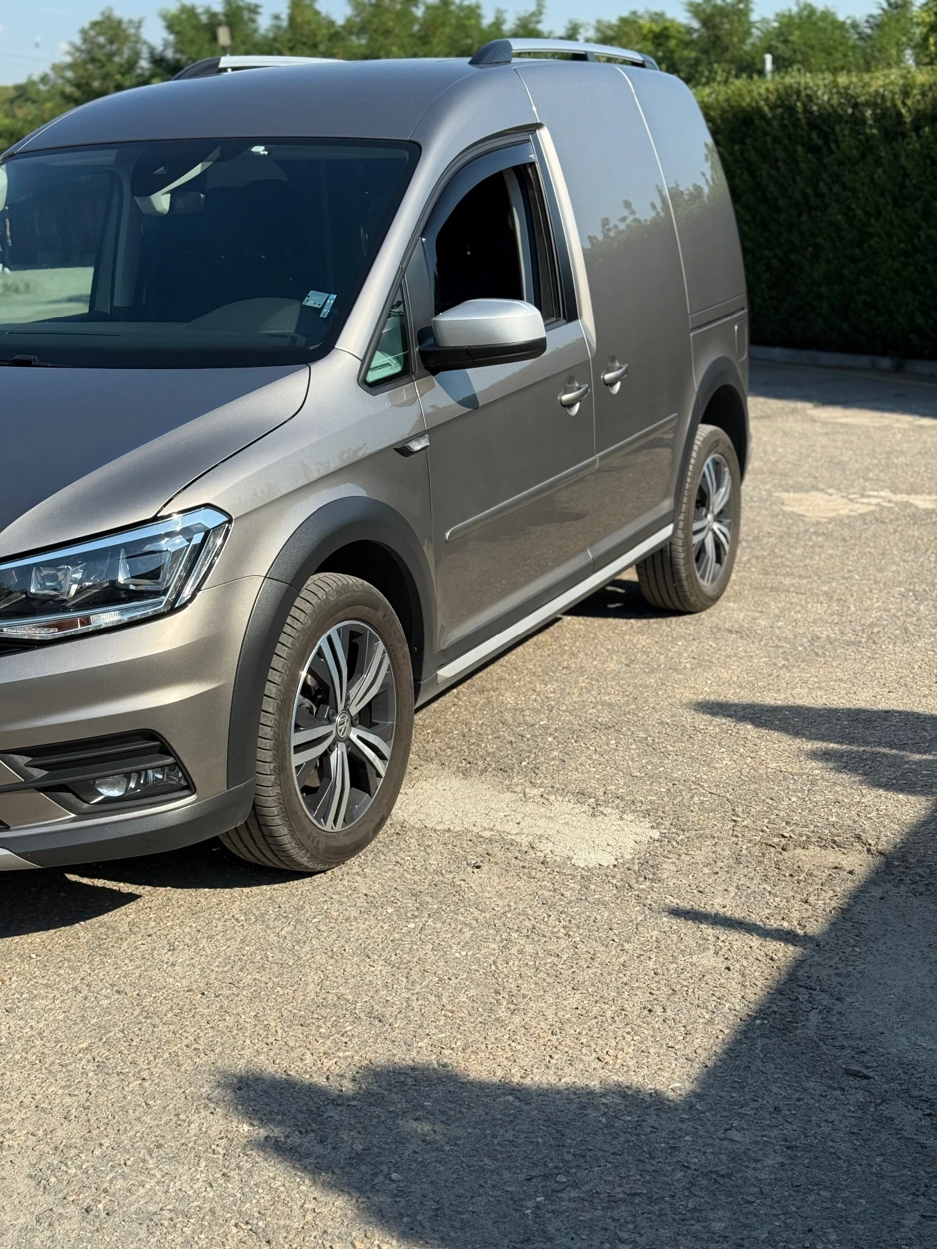 VW Caddy Alltrack - изображение 3