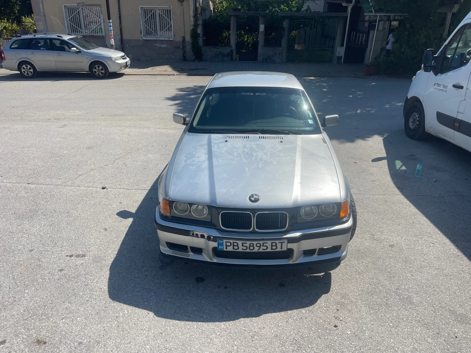 BMW 318 BMW 318 iS - изображение 3