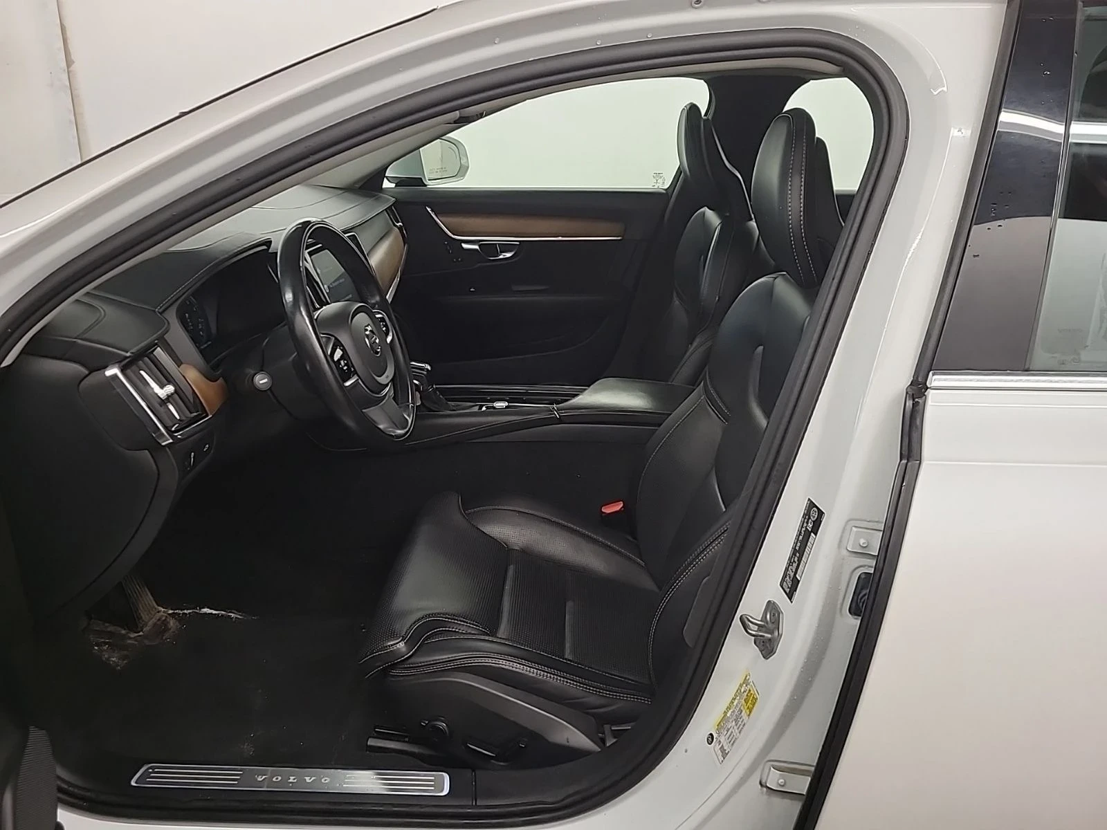 Volvo S90 Inscription* 360cam* Обдух* Пано* Подгрев - изображение 6