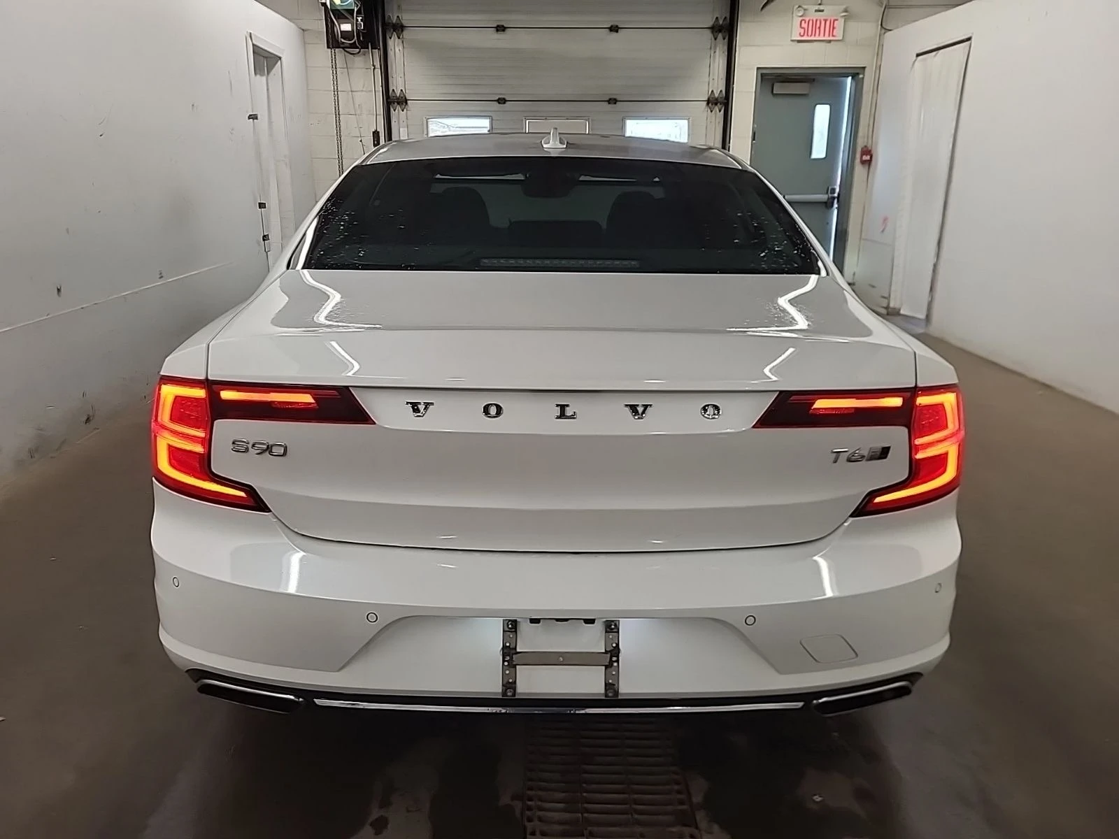Volvo S90 Inscription* 360cam* Обдух* Пано* Подгрев - изображение 5