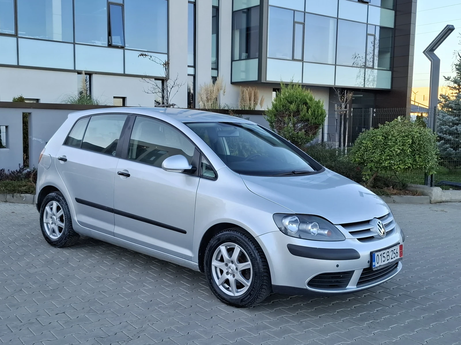 VW Golf Plus 1.4i* (75)* * HOB B*  | Mobile.bg   7
