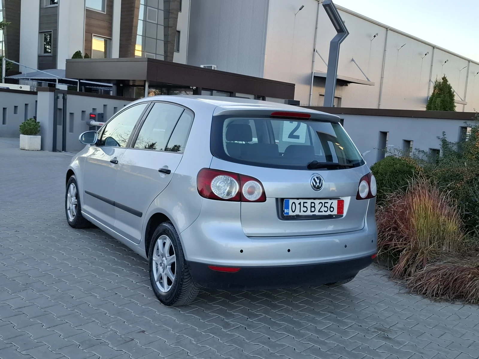 VW Golf Plus 1.4i* (75)* * HOB B*  | Mobile.bg   5