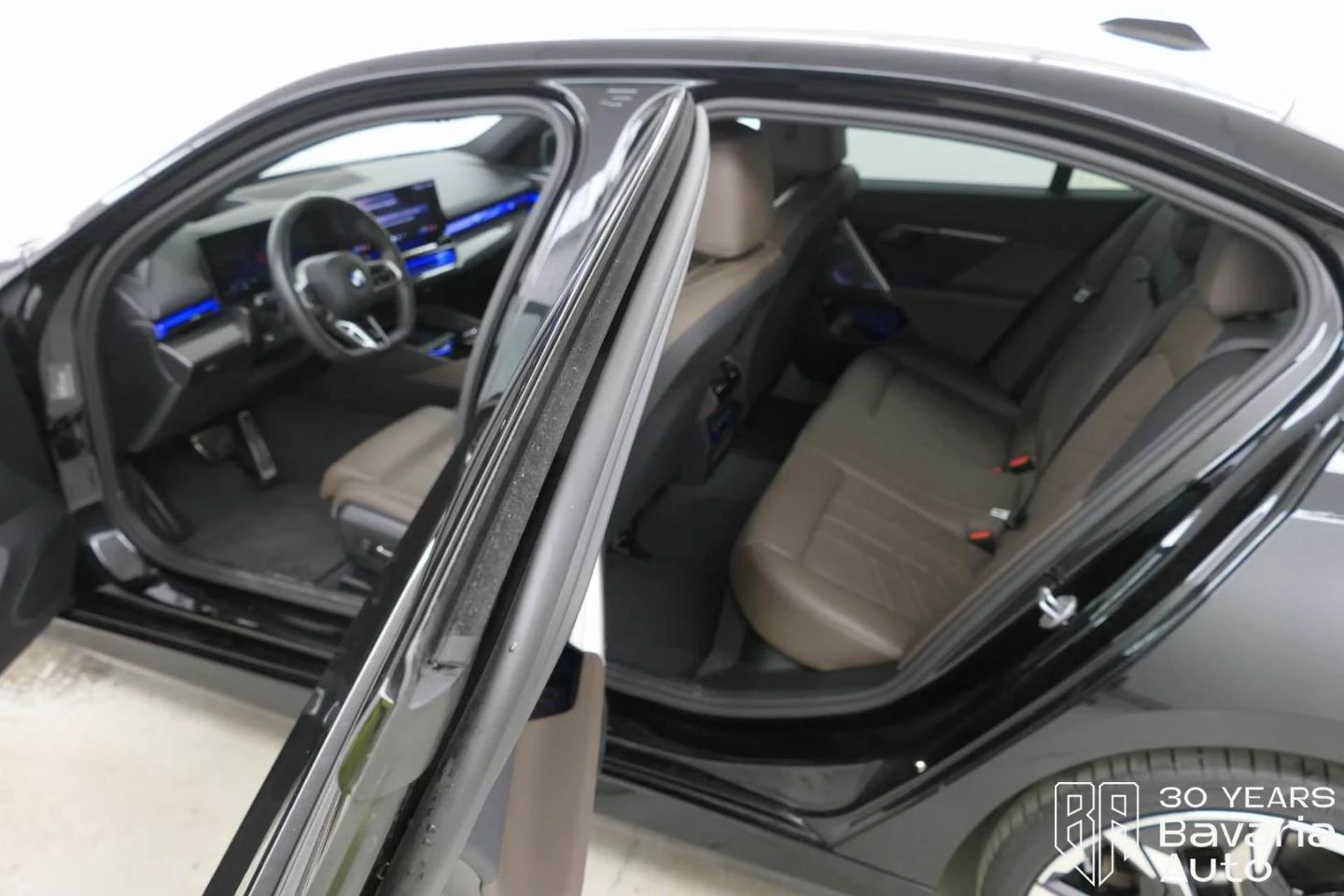 BMW 540 d xDrive M Sport Paket Steptronic - изображение 5