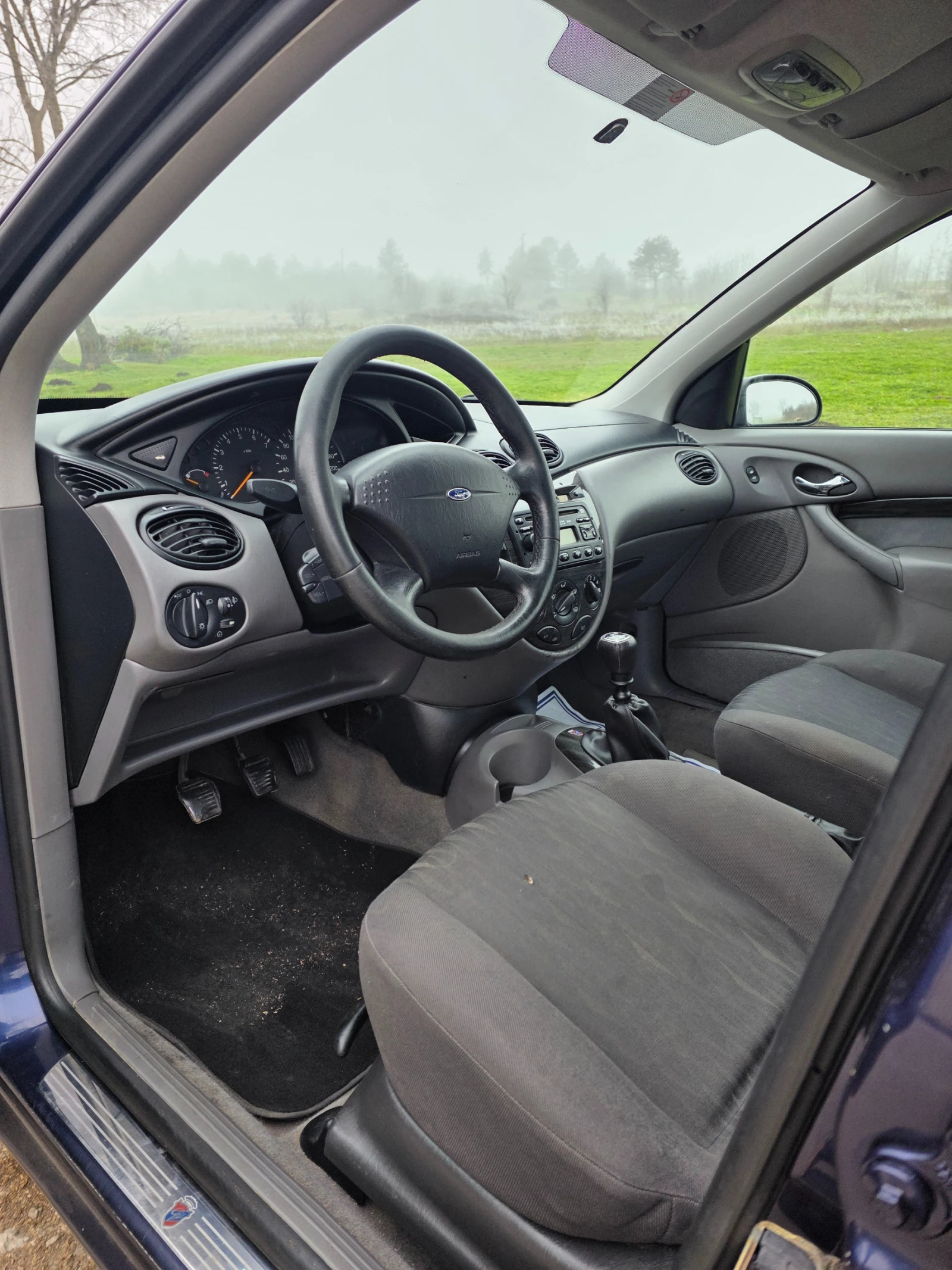 Ford Focus 1.8, снимка 6 - Автомобили и джипове - 53732058