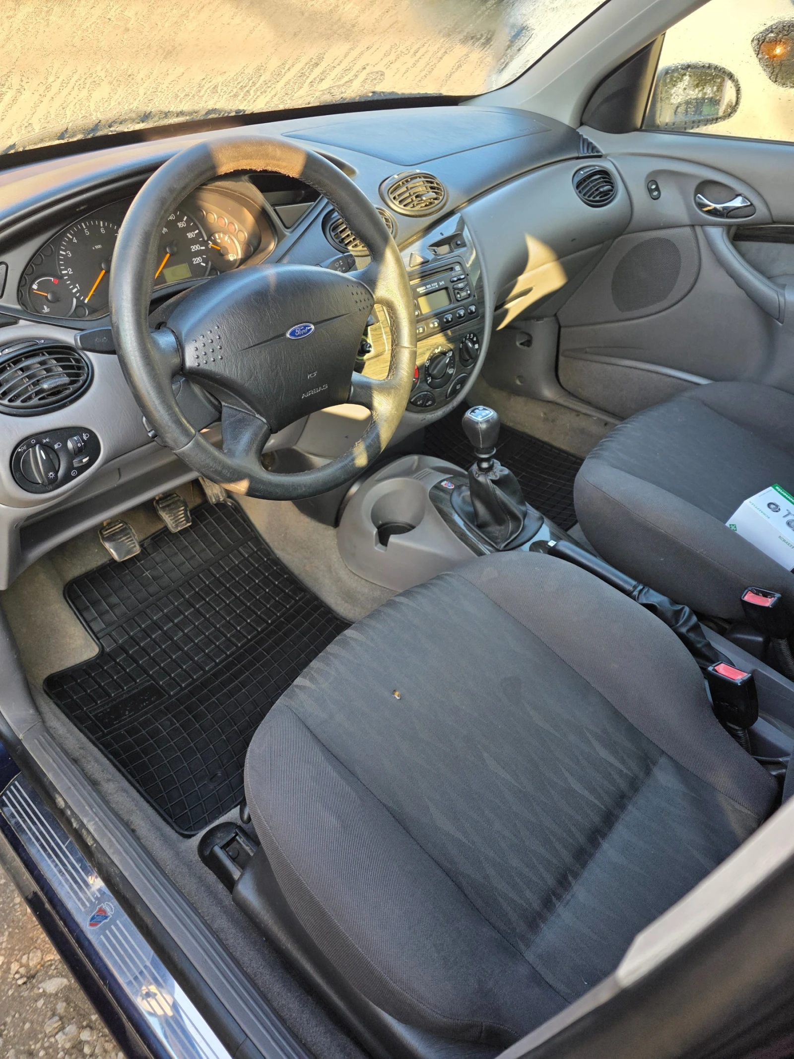 Ford Focus 1.8, снимка 16 - Автомобили и джипове - 53732058