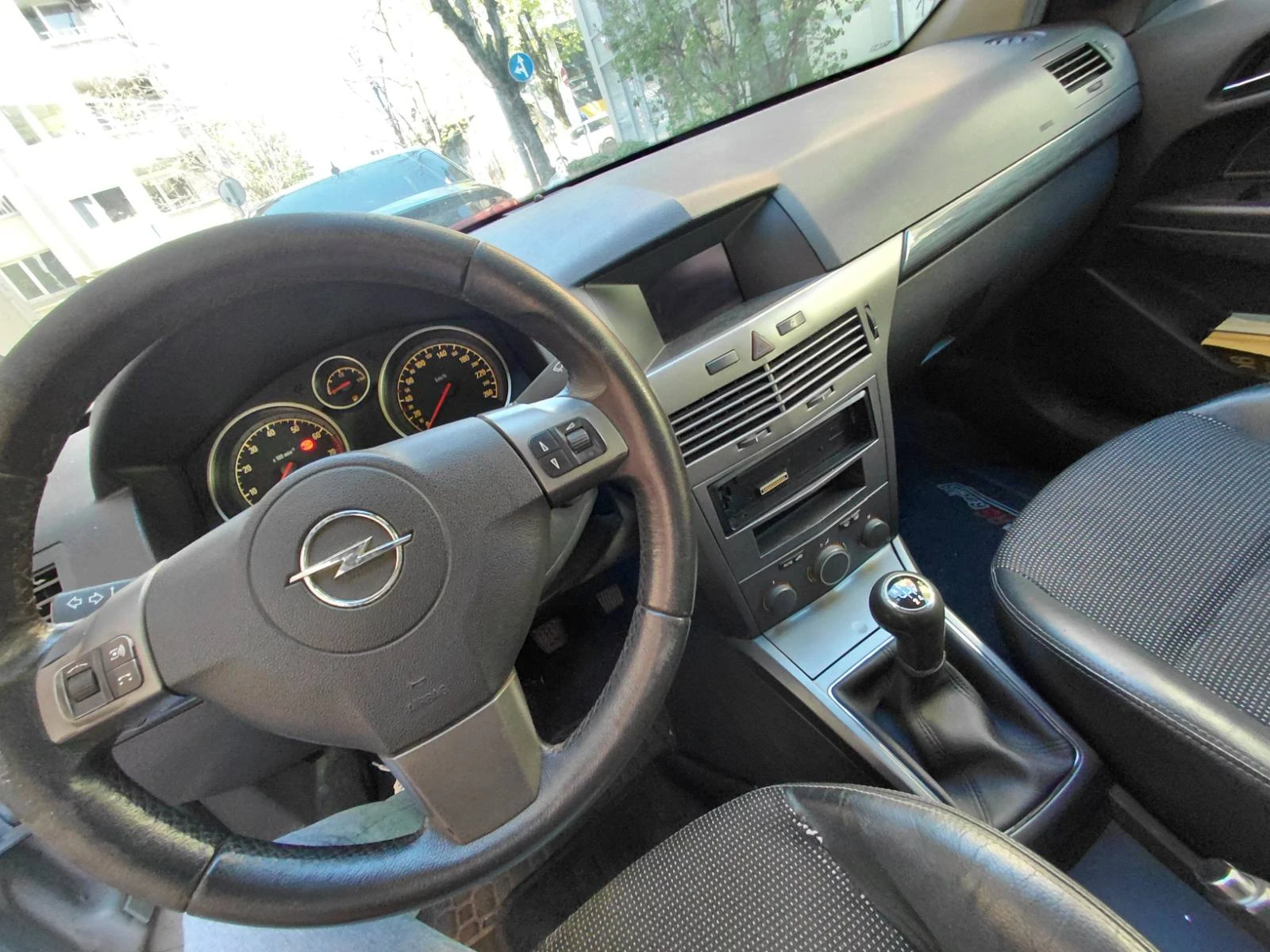 Opel Astra, снимка 2 - Автомобили и джипове - 54259103